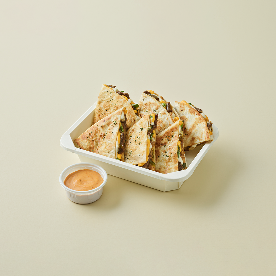 KAKADU GRILLER BEEF QUESADILLA